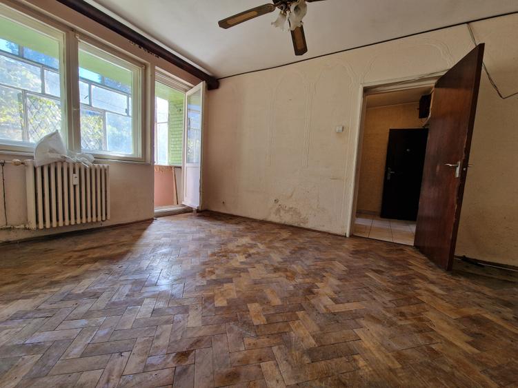Apartament cu 2 camere semidecomandat în Tomis III