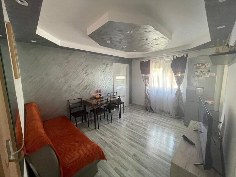 Apartament cu 2 camere nedecomandat în Central