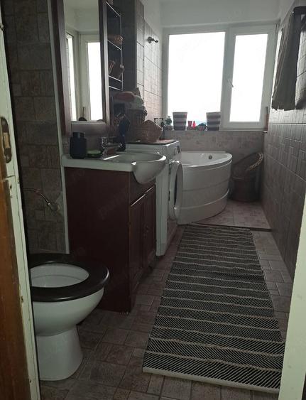 Apartament cu 2 camere semidecomandat în Aluniș