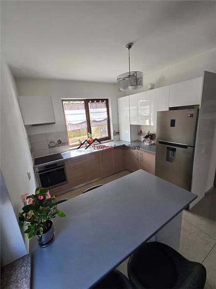 Duplex cu 4 camere cu Teren 258 Mp în Florești