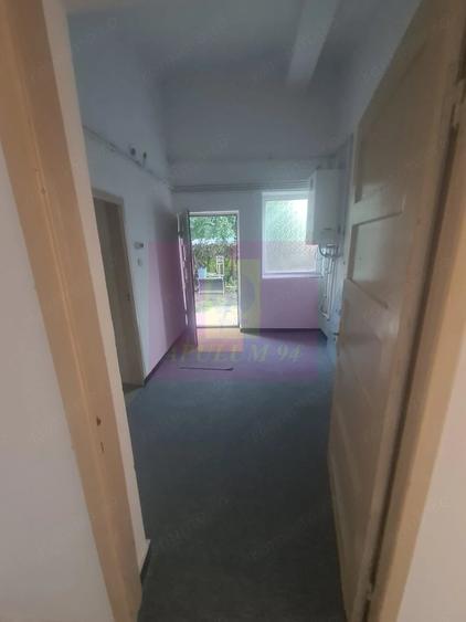 Casă cu 4 camere cu Teren 332 Mp în Central