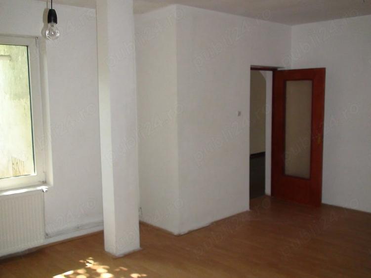 Casă cu Teren 500 Mp în Șagului