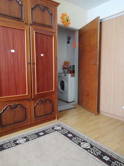 Apartament cu 2 camere semidecomandat în Trivale