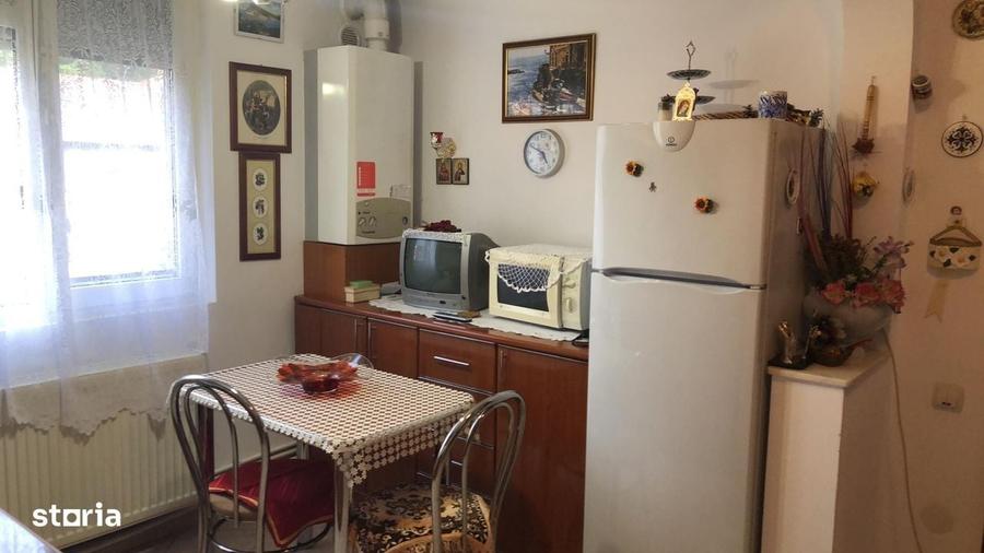 Apartament cu 2 camere decomandat în Mărăței
