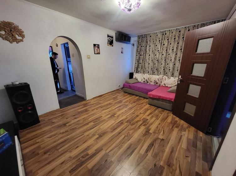 Apartament cu 3 camere, mobilat în Țiglina 3