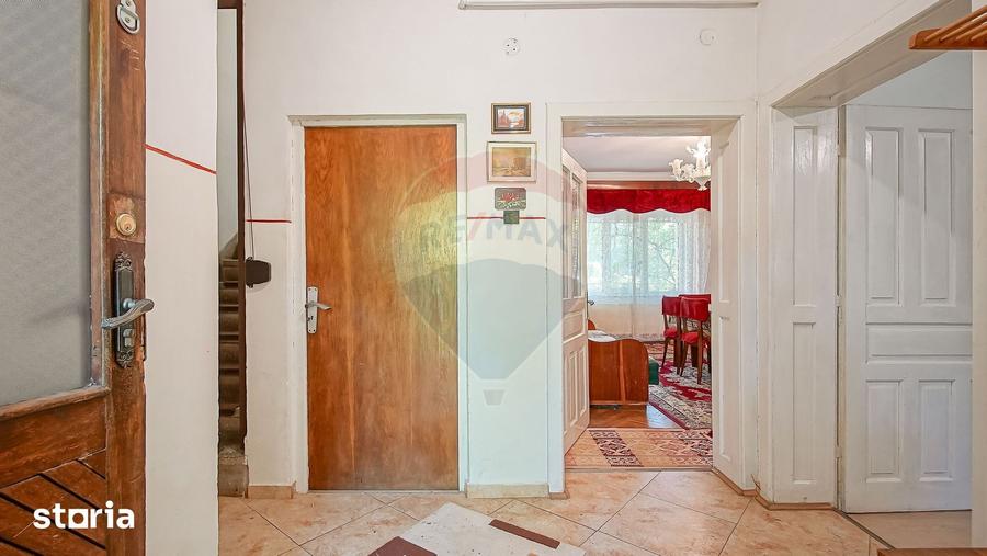 Casă cu 3 camere cu Teren 705 Mp în Central