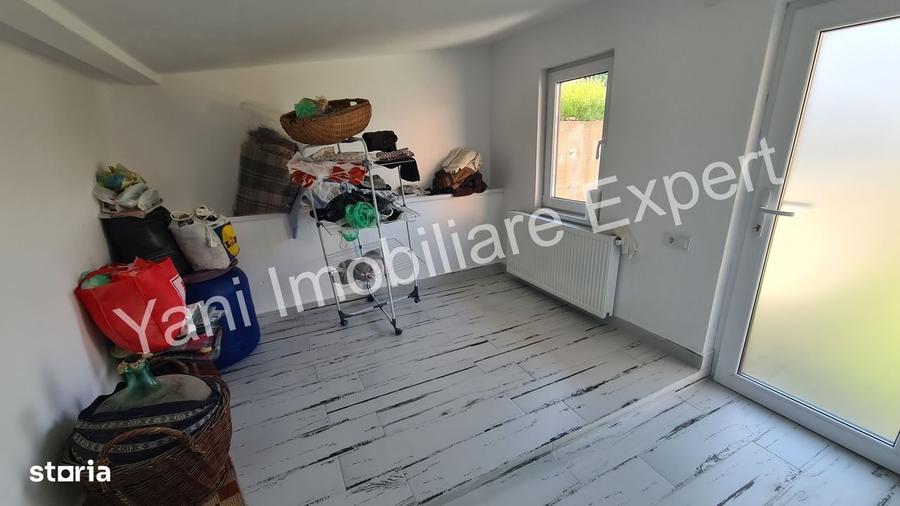 Casă cu 4 camere în Valea Iașului