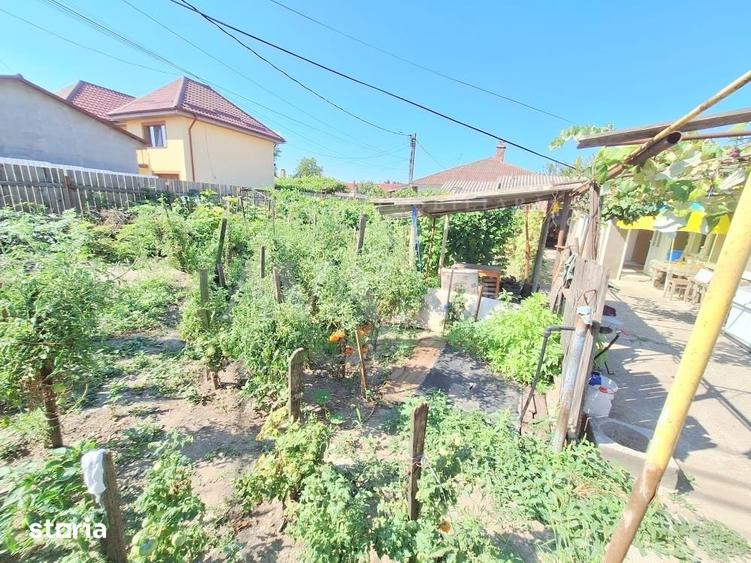 Teren 371 mp curti constructii+casa 5 camere si anexe, zona Izvoare - 2
