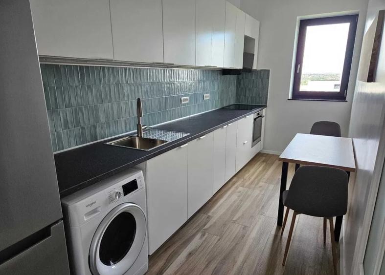 Apartament cu 2 camere semidecomandat, mobilat în Tomis Nord