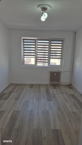 Garsonieră în Baza 3