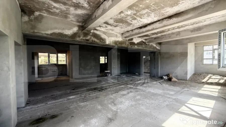 Spațiu comercial, de 1,080 mp, în Ultracentral