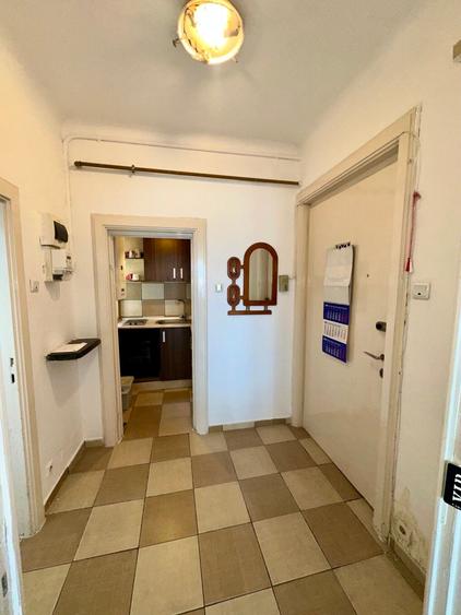 Bd. Carol I, Ultracentral Garsonieră Interbelică cu Potențial Premium stradal - 3