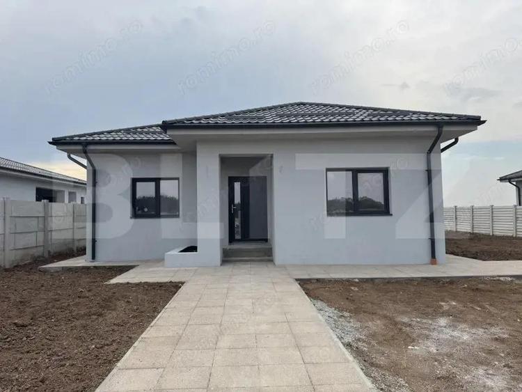 Casă cu 4 camere cu Teren 600 Mp în Pielești