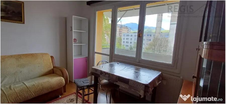 Apartament cu 2 camere nedecomandat în Județean