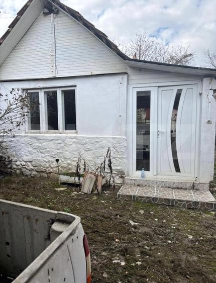 Casă individuală cu 3 camere cu Teren 1500 Mp în Nord-Vest