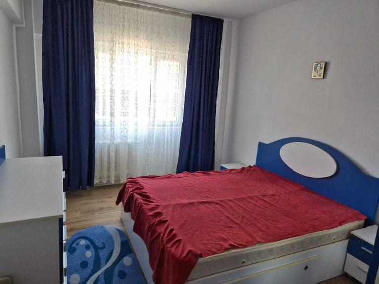 Apartament cu 2 camere semidecomandat în Exterior Vest