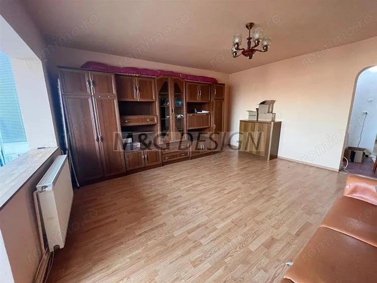 Apartament cu 2 camere decomandat în Bucovina