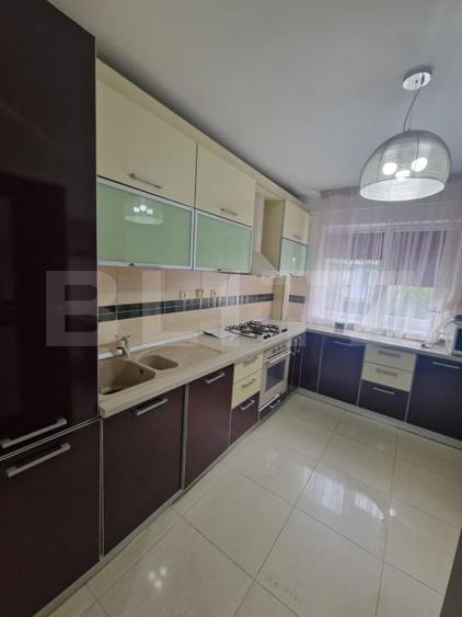 Apartament cu 3 camere decomandat, mobilat în Nord-Est