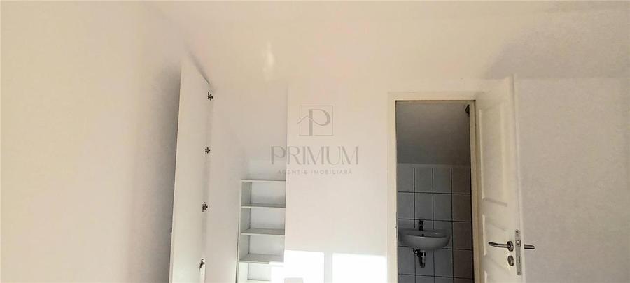 Casă individuală cu 11 camere cu Canalizare în Elisabetin