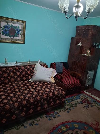 Casă cu 6 camere cu Teren 860 Mp în Tufești