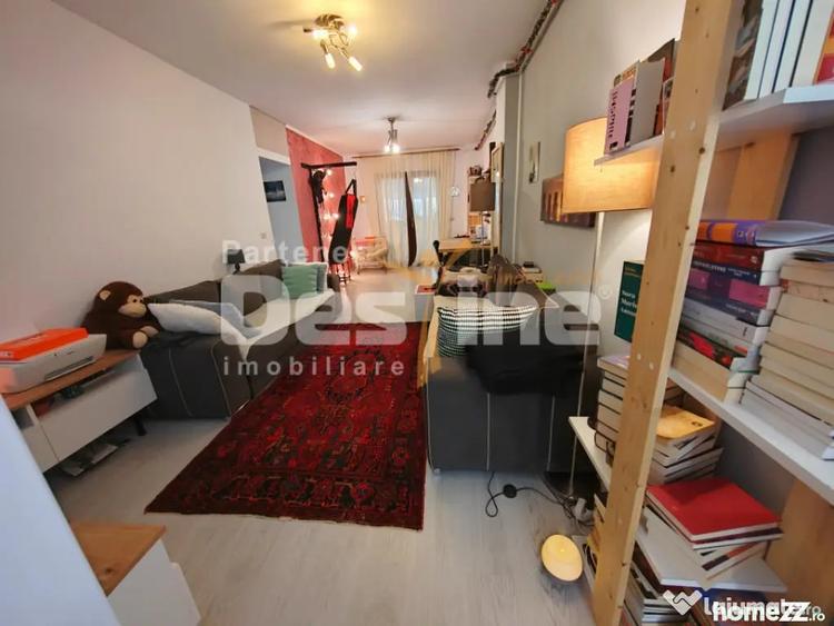 Apartament cu 3 camere în Valea Adâncă