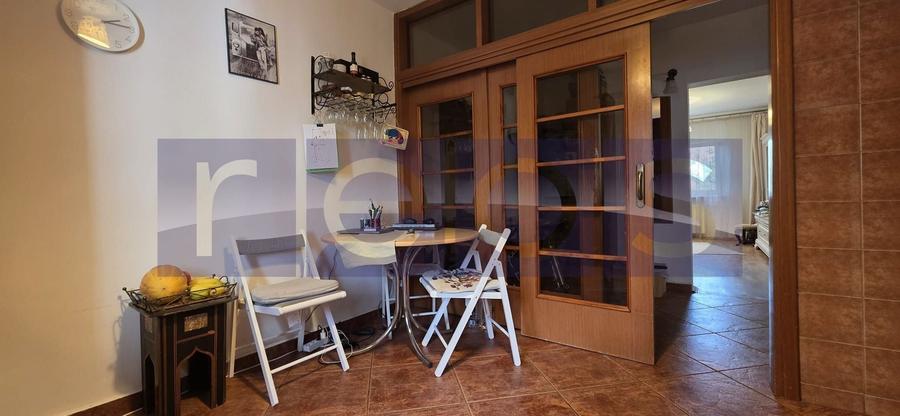 Apartament cu 3 camere decomandat, mobilat în Nerva Traian