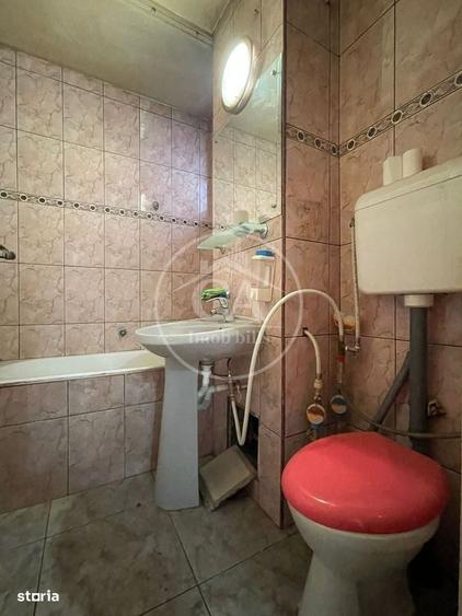 Apartament cu 3 camere decomandat în Nufărul