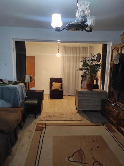 Ap 4 camere etj 2, zona Poiana Narciselor - 12