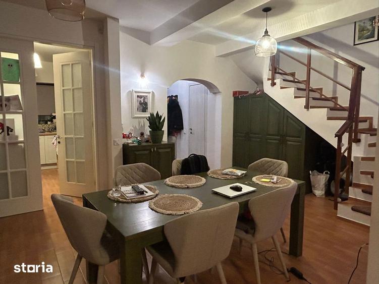 Casă cu 5 camere cu Teren 280 Mp în Bucureștii Noi