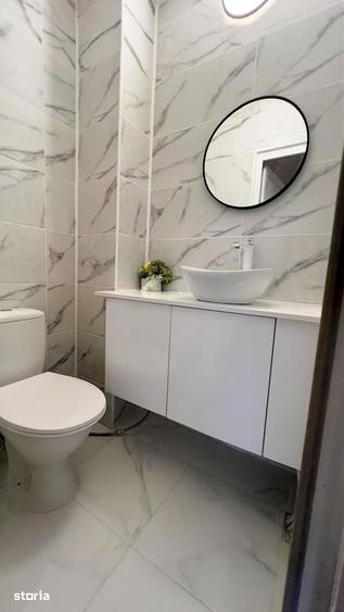 Apartament cu 3 camere decomandat în Ștefan cel Mare