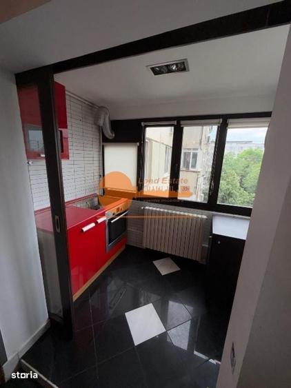 Apartament cu 4 camere în Crângași