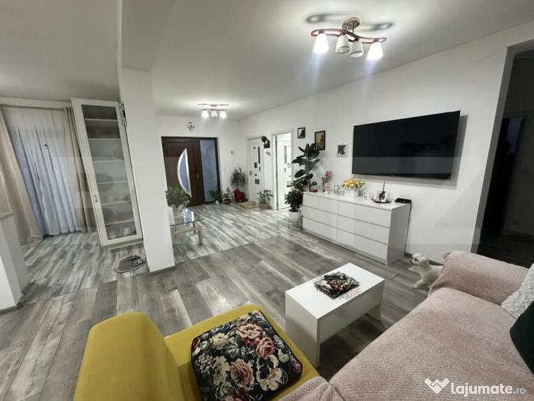 Casă cu 4 camere cu Teren 557 Mp în Păulești