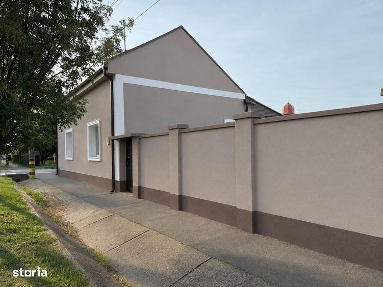 Casă cu 2 camere decomandat cu Teren 1500 Mp în Iosia