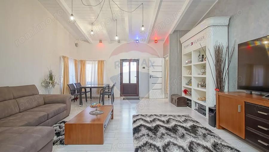 Casă cu Teren 583 Mp în Colonia Bod