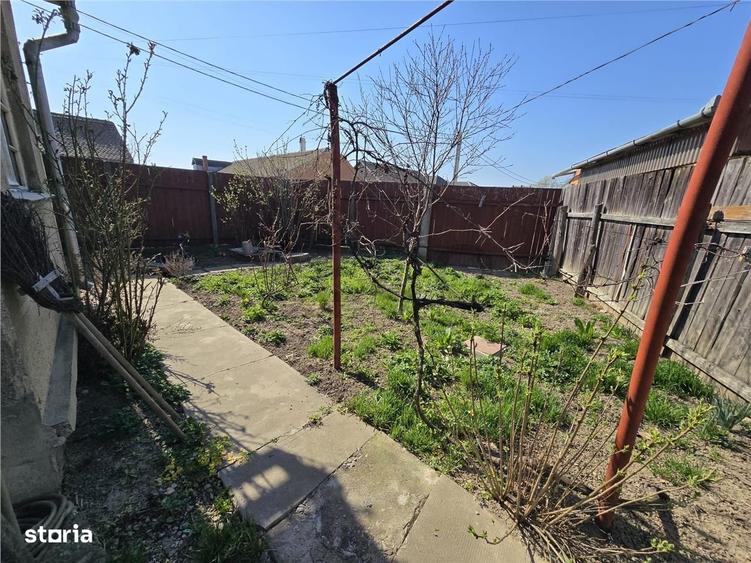 Casă cu 3 camere cu Teren 227 Mp în Central