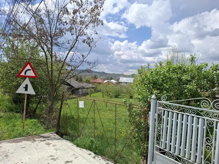 Teren de 1010 mp, în Central