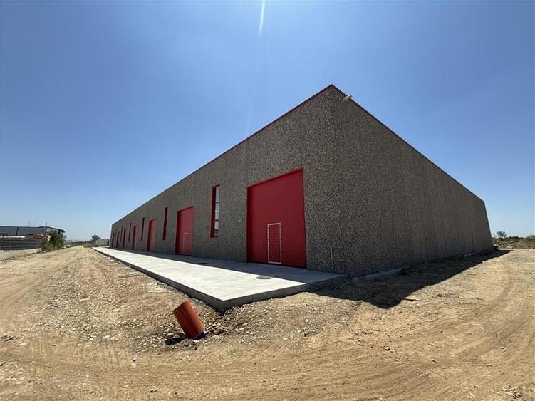 Spațiu industrial, de 900 mp, în Central