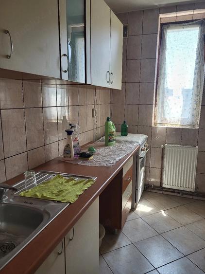 Apartament cu 2 camere semidecomandat în Cișmigiu