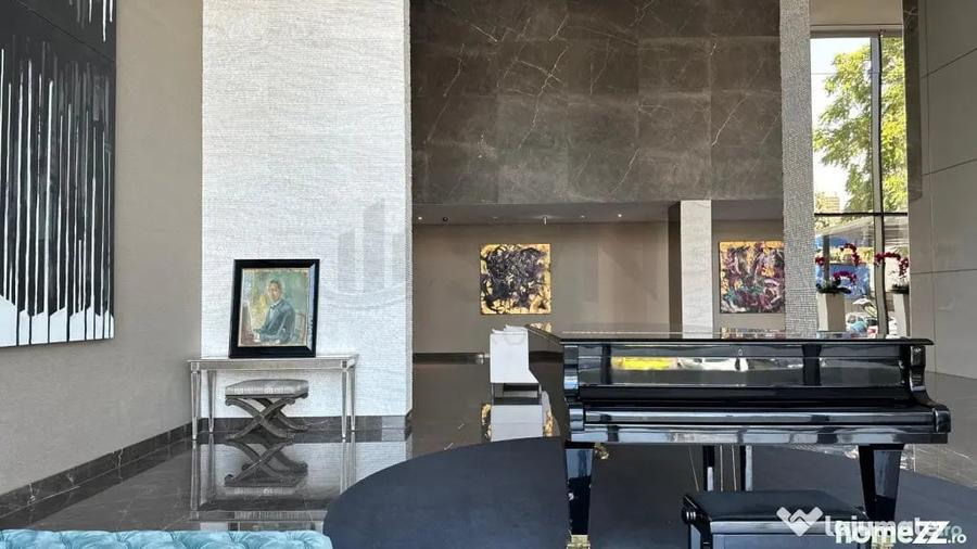 Apartament cu 4 camere semidecomandat în Floreasca