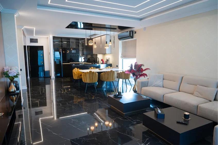 Penthouse cu 3 camere semidecomandat, mobilat în Europa
