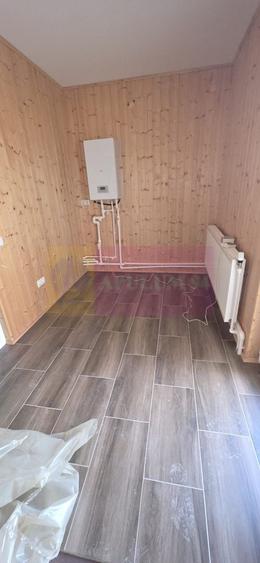 Casă individuală cu 4 camere cu Canalizare în Brebu