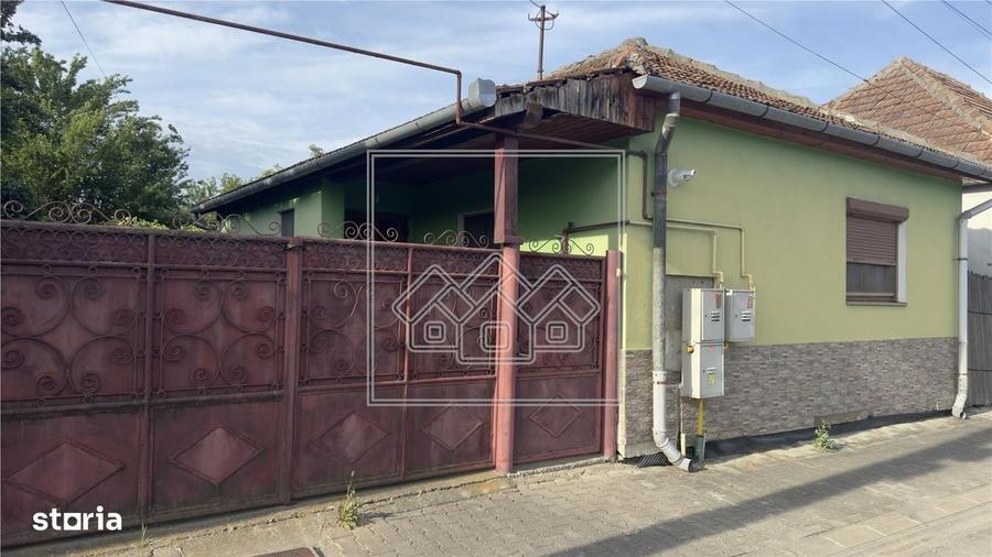 Casă cu 2 camere în Central