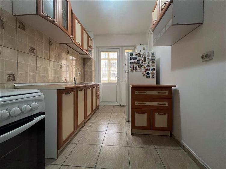 Apartament cu 2 camere nedecomandat, mobilat în Aeroport