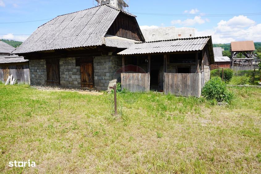 Casă cu 3 camere cu Teren 1922 Mp în Săliște