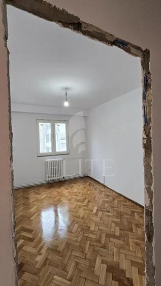 Apartament cu 3 camere semidecomandat în Mănăștur