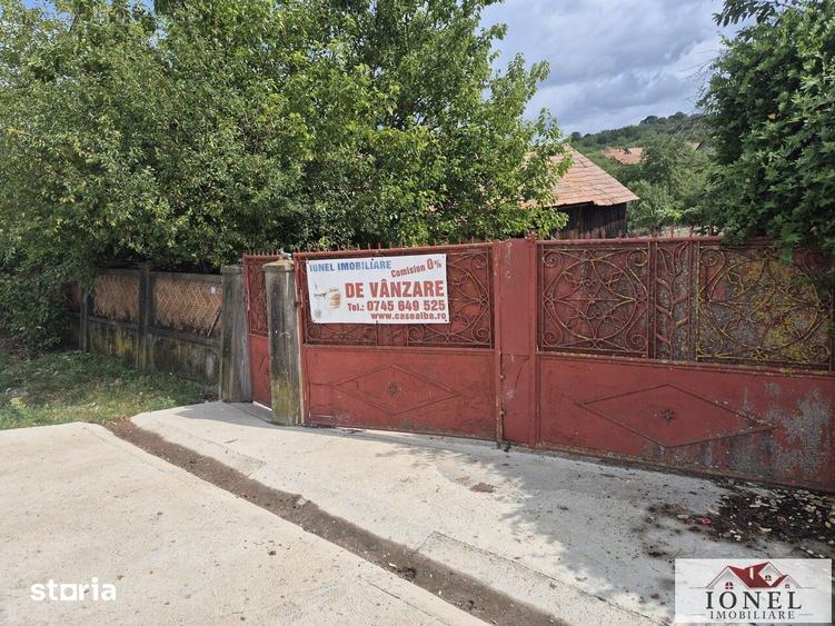 Casă cu 3 camere cu Teren 1700 Mp în Berghin