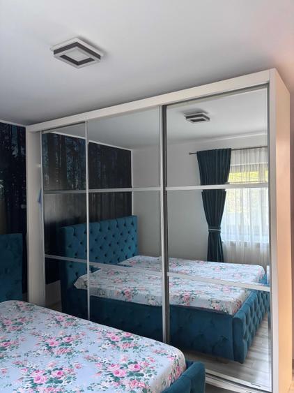 Apartament cu 3 camere decomandat în Săvinești