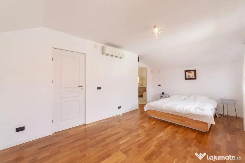 Casă cu 4 camere cu Teren 475 Mp în Găvana