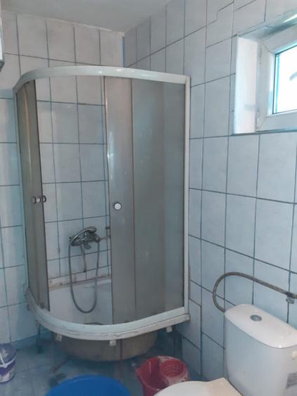 Casă cu 5 camere cu Teren 5165 Mp în Beștepe