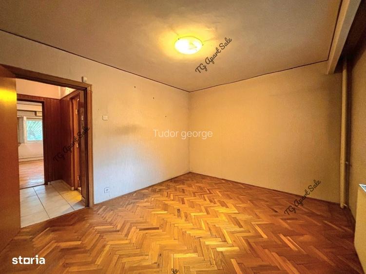 Apartament 3 camere, Vitan, parter, 77 mp, centrala proprie